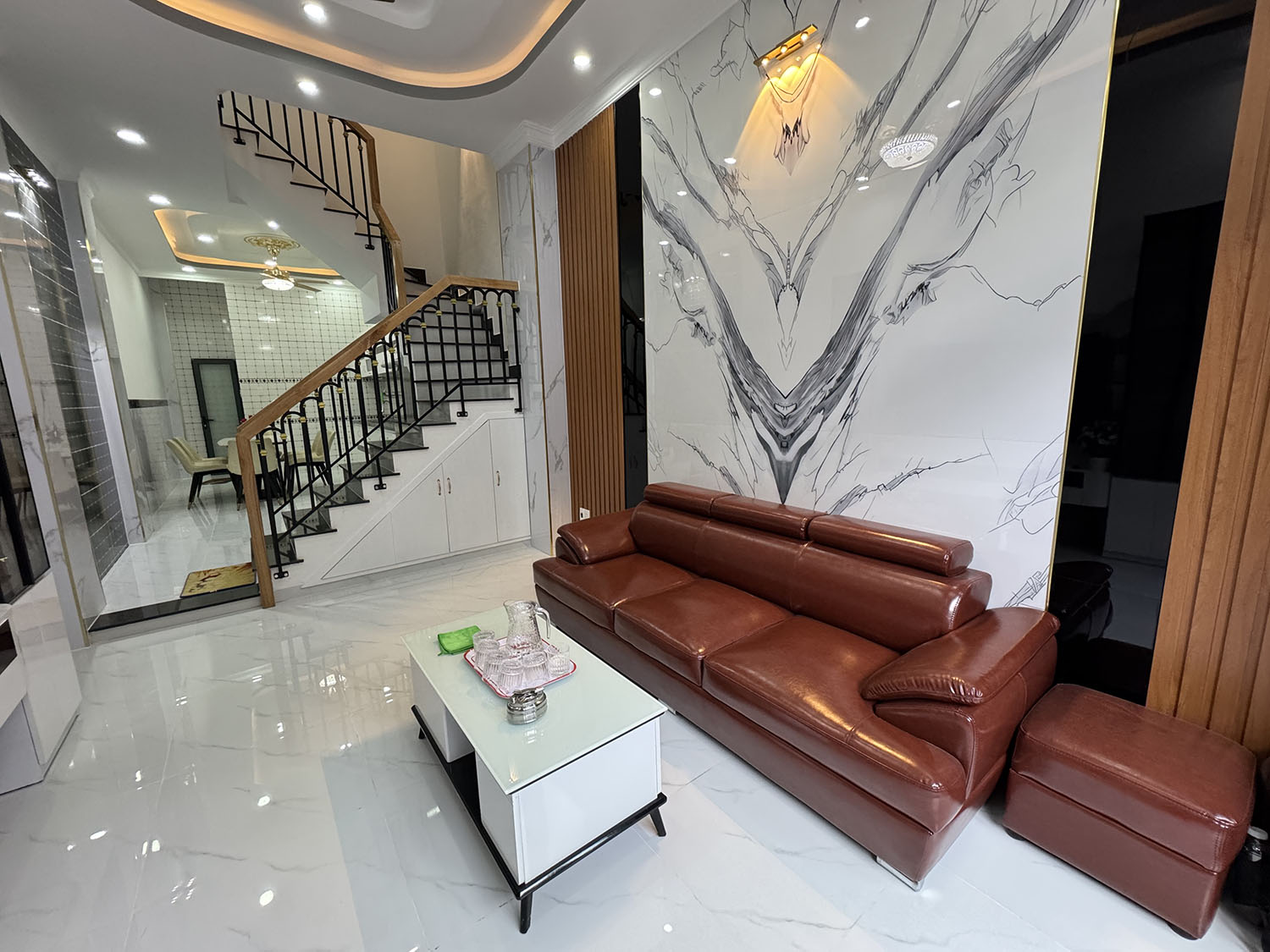 Nhà phố 3 lầu t.kế Tân Cổ Điển, full nội thất cao cấp, hẻm xe hơi khu VIP Lê Lợi-Gần ĐH Công Nghiệp